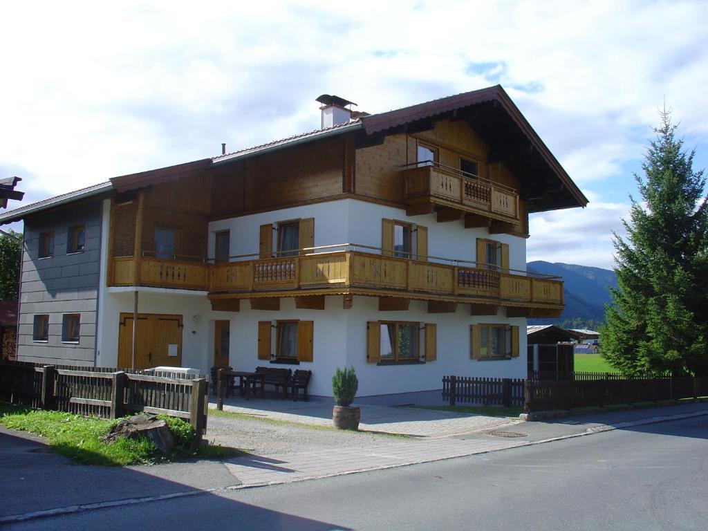 Ferienhaus Resi & Obermoser Kössen Δωμάτιο φωτογραφία